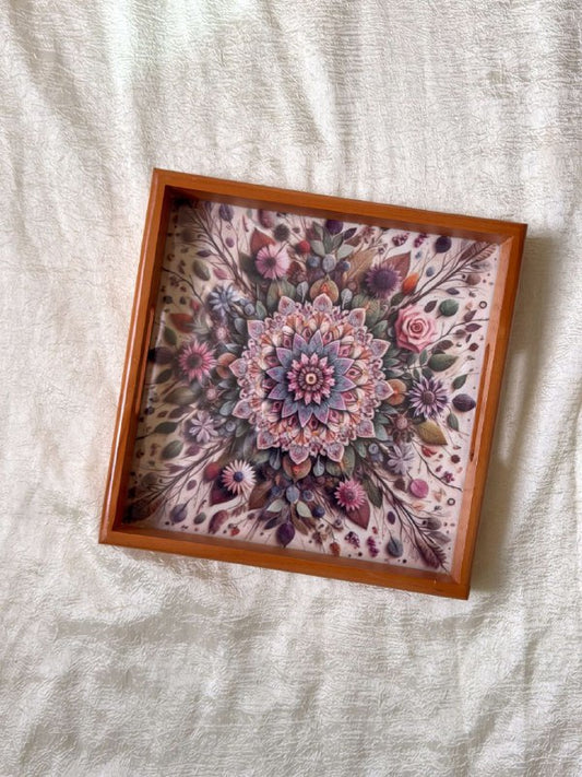 Wooden Serving Tray with Oriental Design. - صينية تقديم خشبية بتصميم شرقي